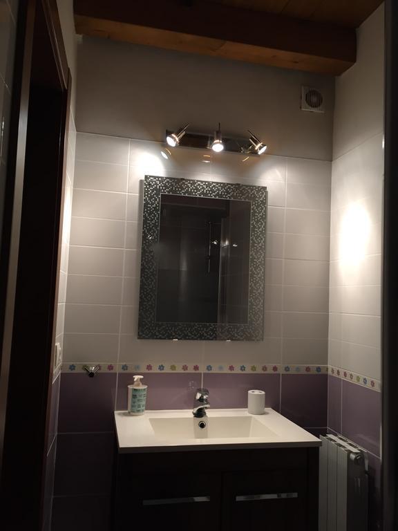 בית הארחה Apiés 	Casa Salto De Roldan מראה חיצוני תמונה