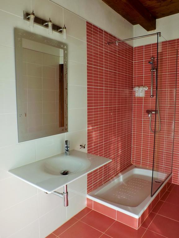 בית הארחה Apiés 	Casa Salto De Roldan מראה חיצוני תמונה