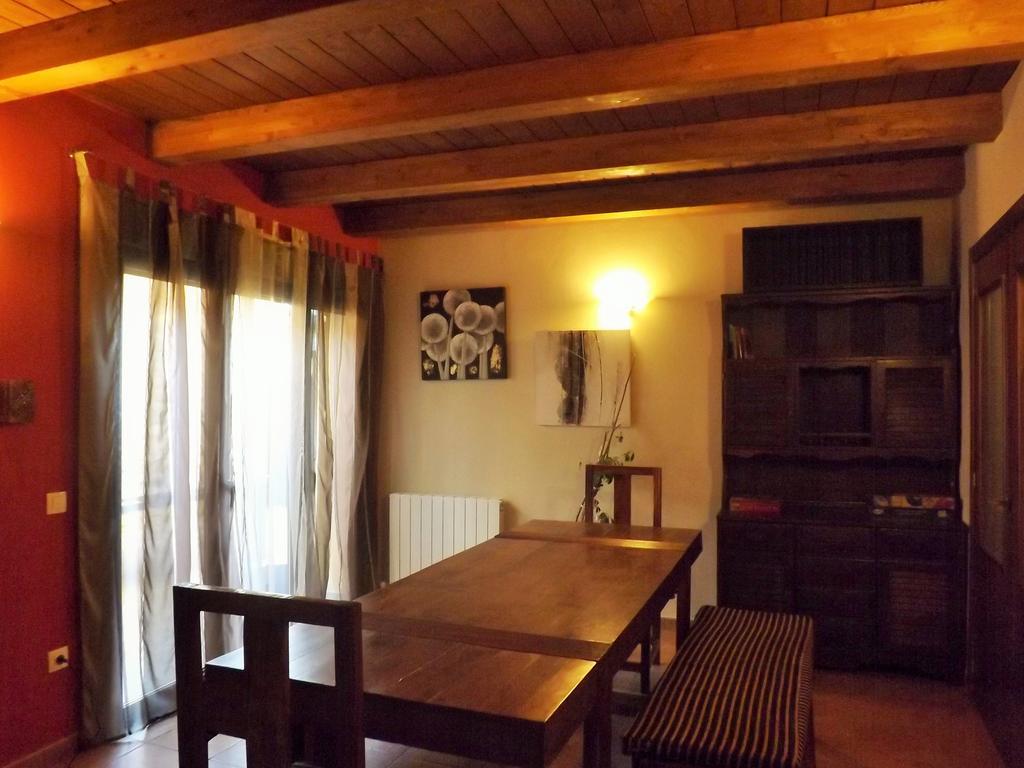 בית הארחה Apiés 	Casa Salto De Roldan מראה חיצוני תמונה
