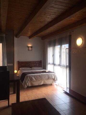 בית הארחה Apiés 	Casa Salto De Roldan מראה חיצוני תמונה